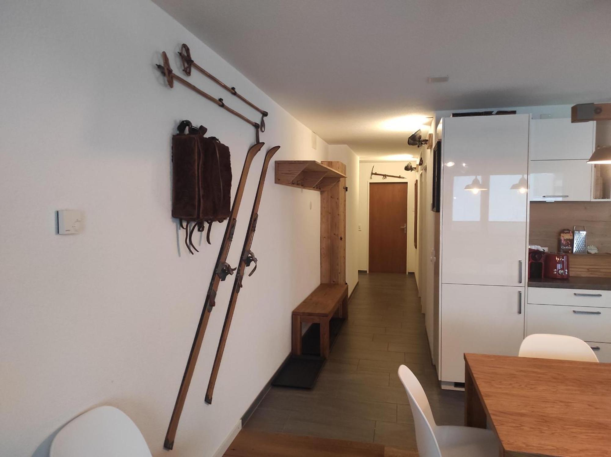 Haus Rhätikon 1. Og, Links Davos